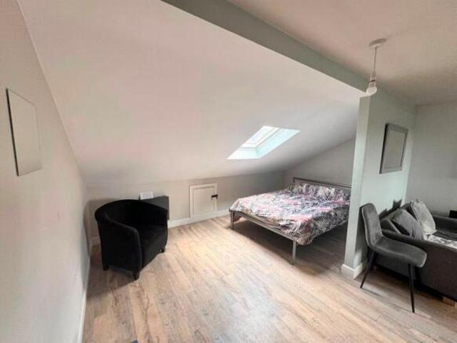 Studio for rent in Coundon, West Midlands