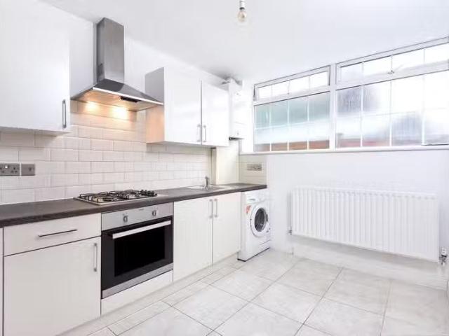 House for rent in Bickley, Widmore