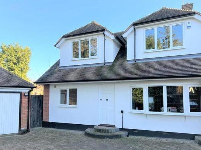 House for rent in Lyons, Greater London