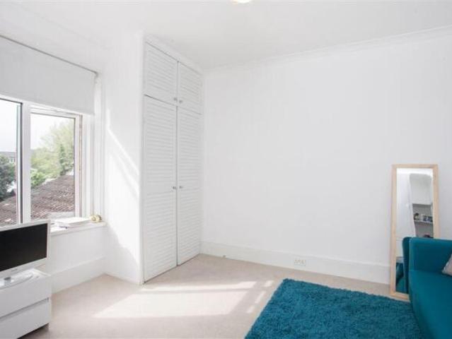 Flat for rent in Highgate, Greater London