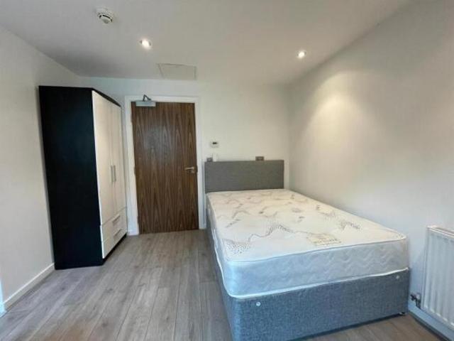 Studio for rent in Alverton, East Midlands