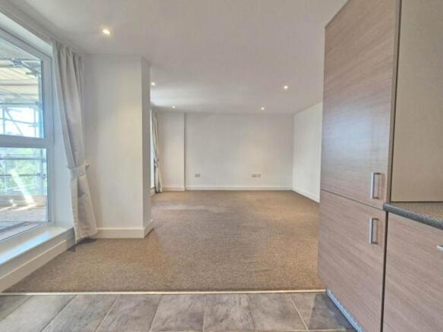 Studio for rent in Key Street, Suffolk