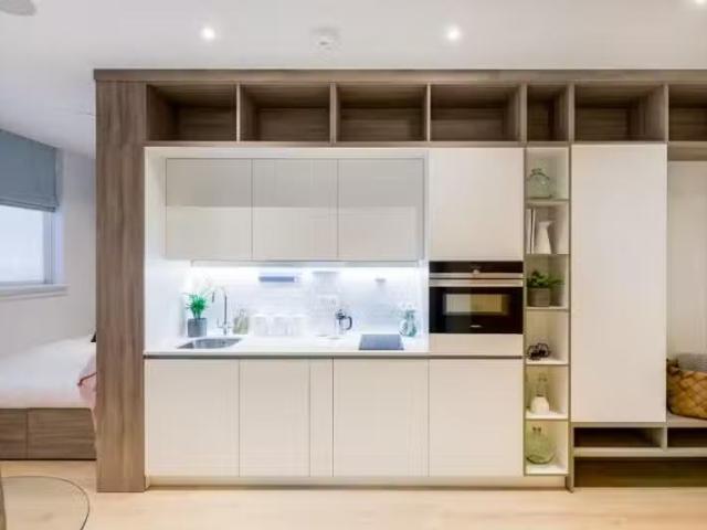 House for rent in Navestock Side, Essex