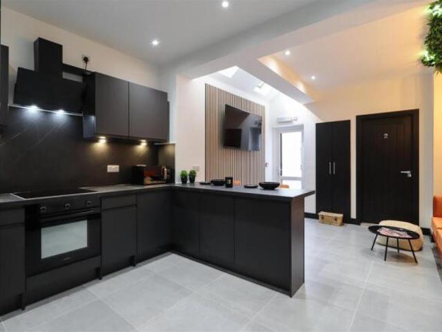Studio for rent in Ball Hill, West Midlands