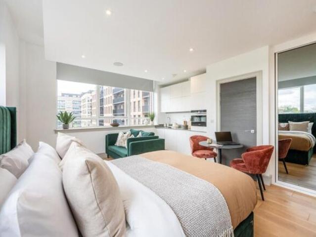 Studio for rent in Cat Hill