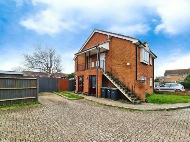 House for rent in Lyons, Greater London