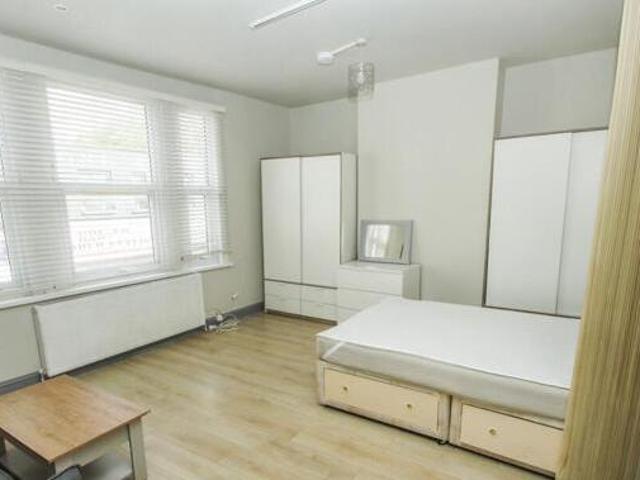 House for rent in Lyons, Greater London
