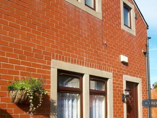 House for rent in Lyons, Greater London