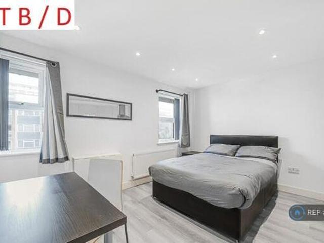 House for rent in Lyons, Greater London