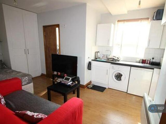 House for rent in Lyons, Greater London