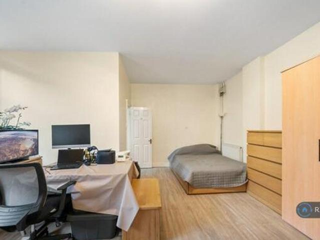 House for rent in Aldgate, Lyons