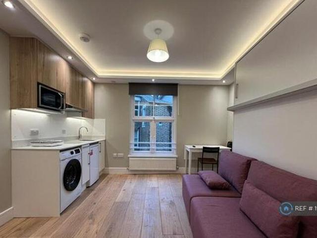 House for rent in Lyons, Greater London