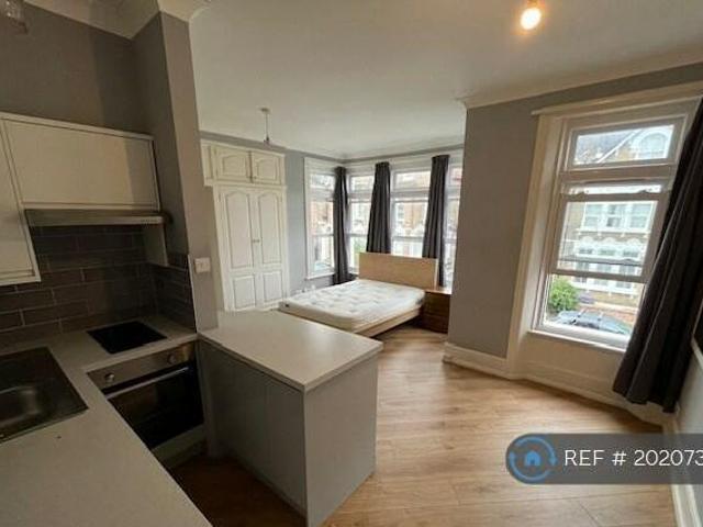 House for rent in Lyons, Greater London