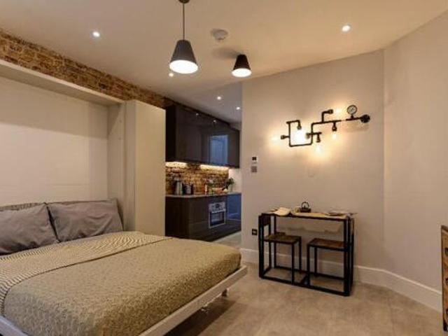 House for rent in Lyons, Greater London