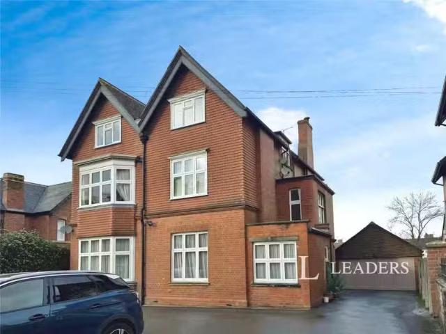 House for rent in Ewens Farm, Golden Valley