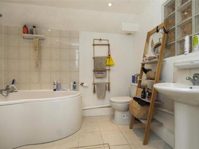 Property for rent in Cat Hill