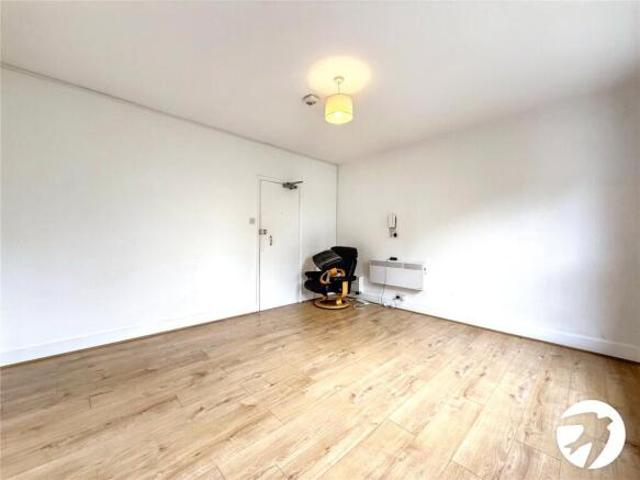 Studio for rent in Allington, Midway