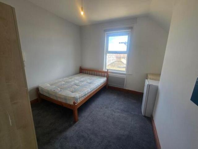 Studio for rent in Tooting Graveney, Greater London