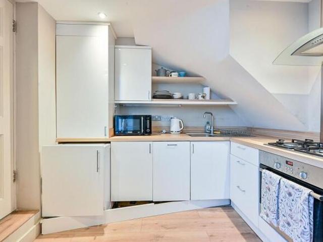 Studio for rent in Chiswick, Greater London