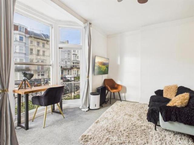 Studio for rent in Kemptown, Brighton & Hove