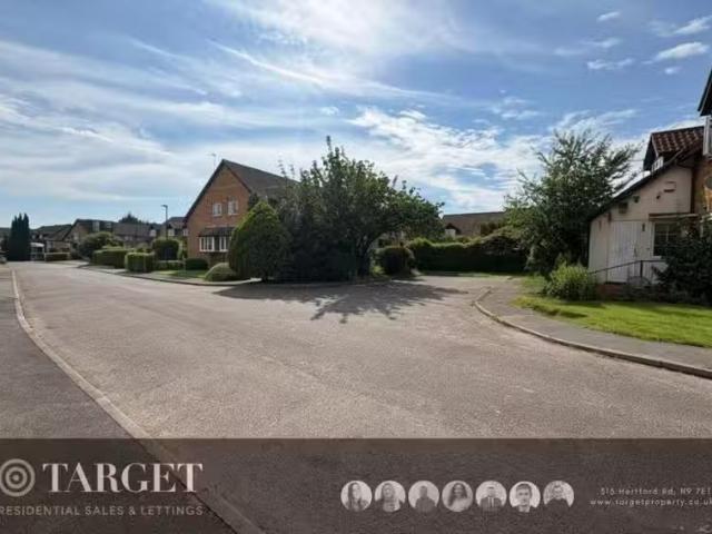 House for rent in Enfield, Greater London