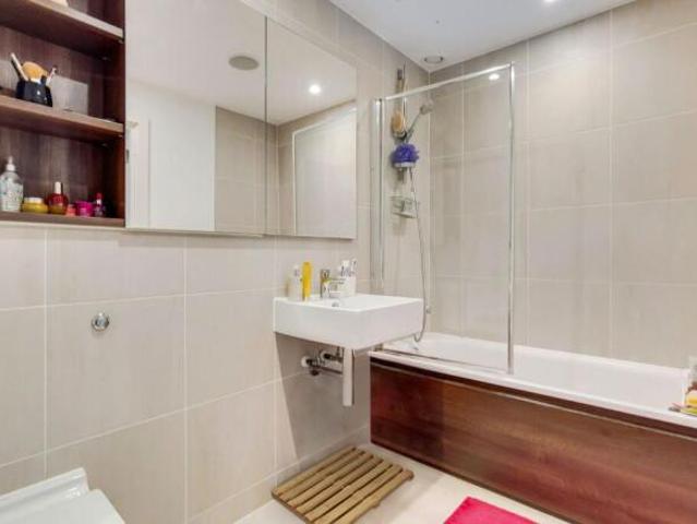Studio for rent in Woolwich, Greater London