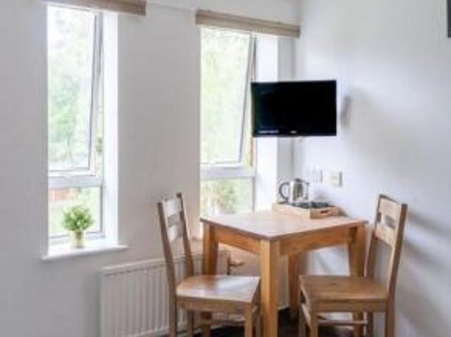 Studio for rent in Cat Hill