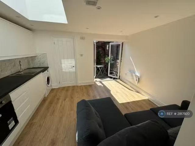 House for rent in Hoylake, Wirral