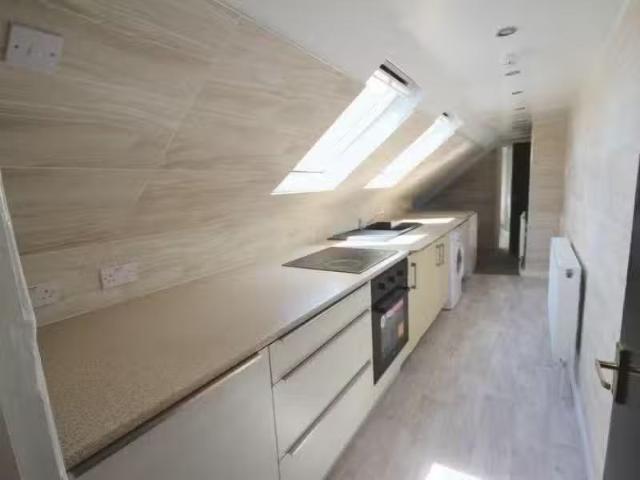 House for rent in Roath, Wales