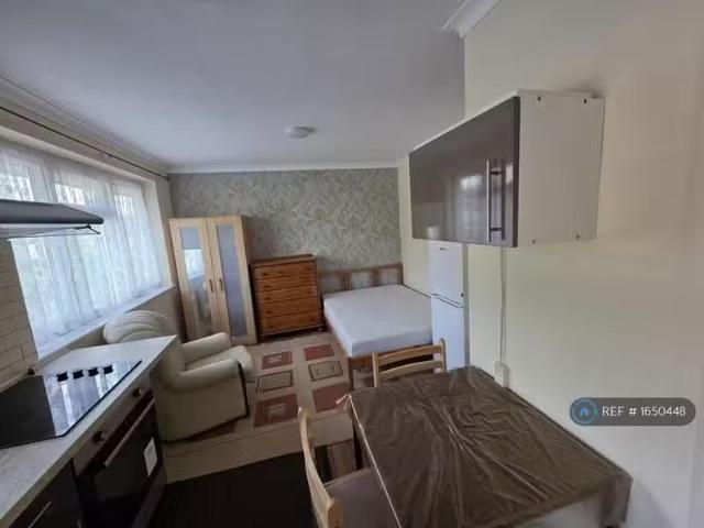 House for rent in London Borough of Merton, Greater London