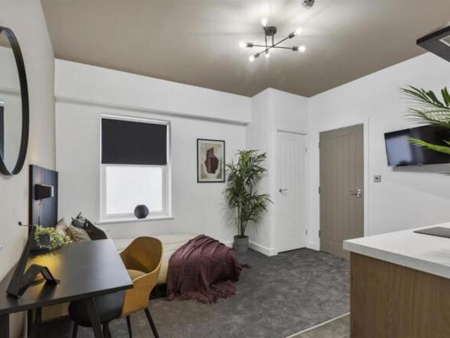 Studio for rent in East Midlands
