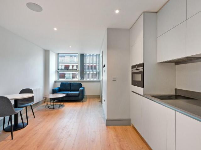 Studio for rent in Uxbridge, Greater London