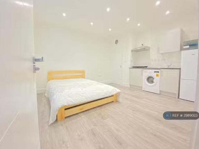 House for rent in London Borough of Harrow, Greater London