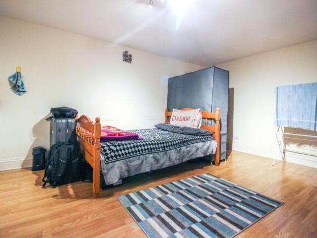 Property for rent in Swindon