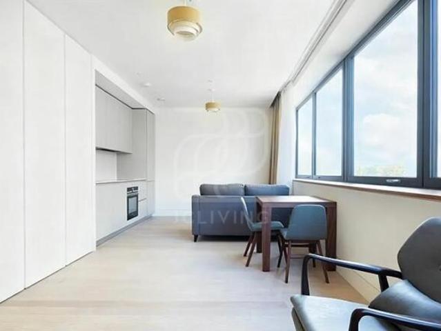 Flat for rent in Penn Street, Buckinghamshire