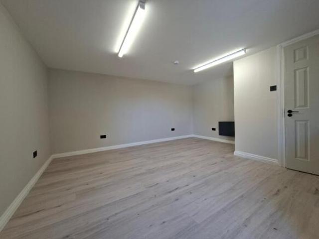 Studio for rent in Cat Hill