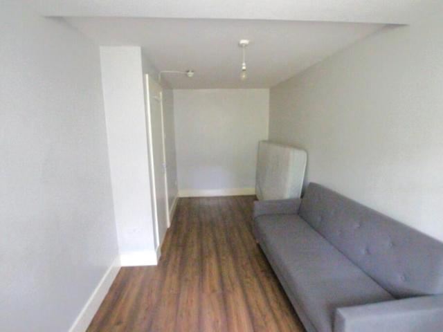Studio for rent in Tottenham, Isle Of Man