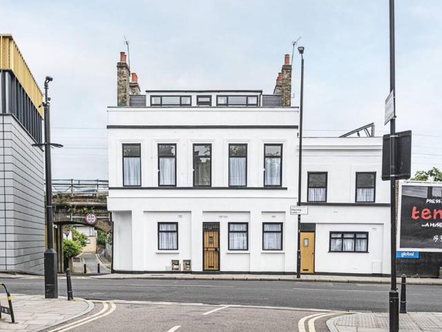 Studio for rent in Hackney