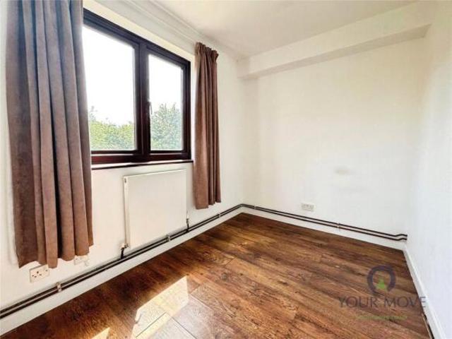 Flat for rent in Cat Hill