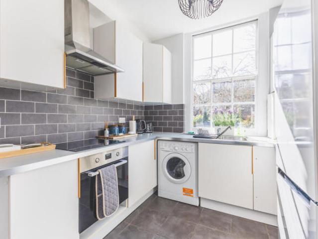 Studio for rent in Hainault, Greater London
