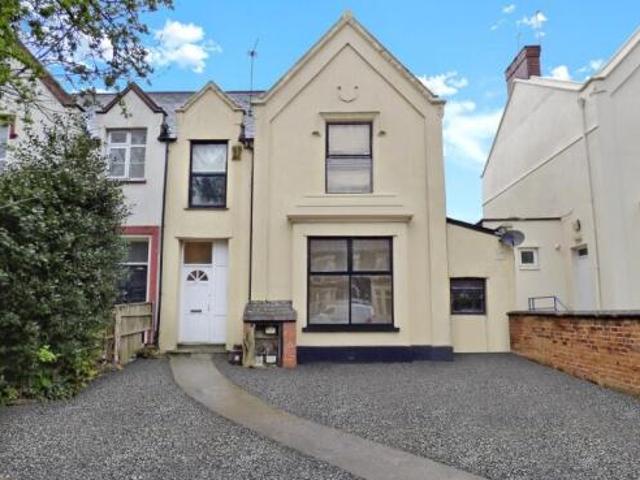 Studio for rent in Penylan, Falcon Lodge