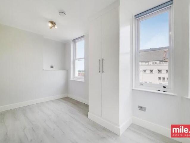 Studio for rent in Fulham, Walham Green