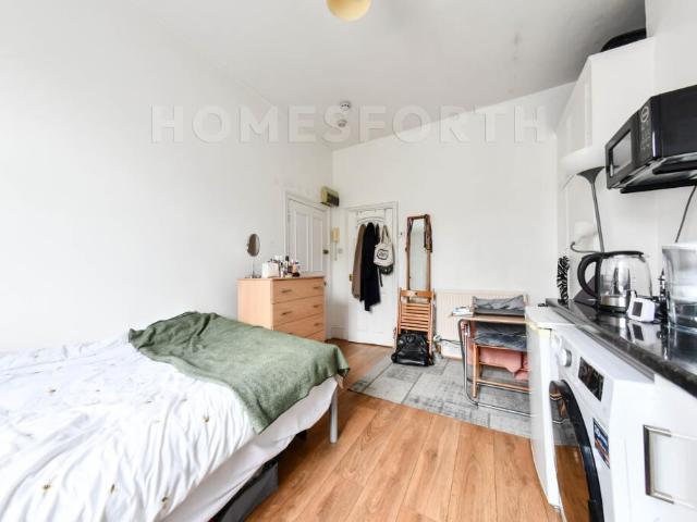 Studio for rent in Camden Town, Isle Of Man