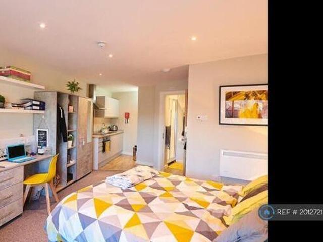 House for rent in Roby Mill, Lancashire
