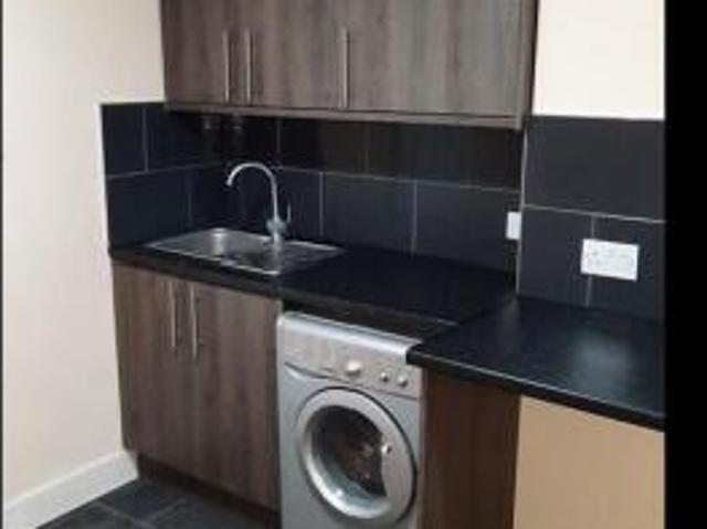Studio for rent in Cat Hill