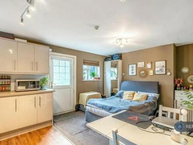 House for rent in Robin Hood, Oxford