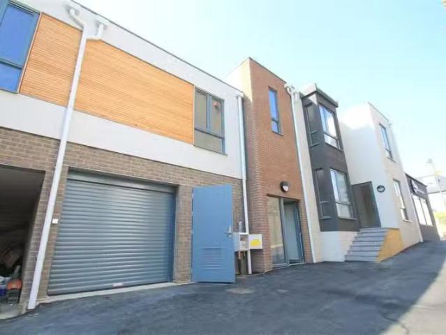 House for rent in Fishersgate, West Sussex