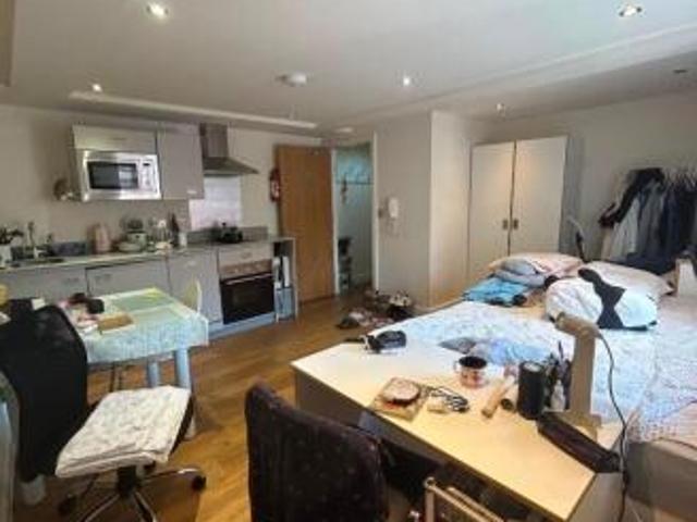 Studio for rent in Feckenham, City Of Bristol