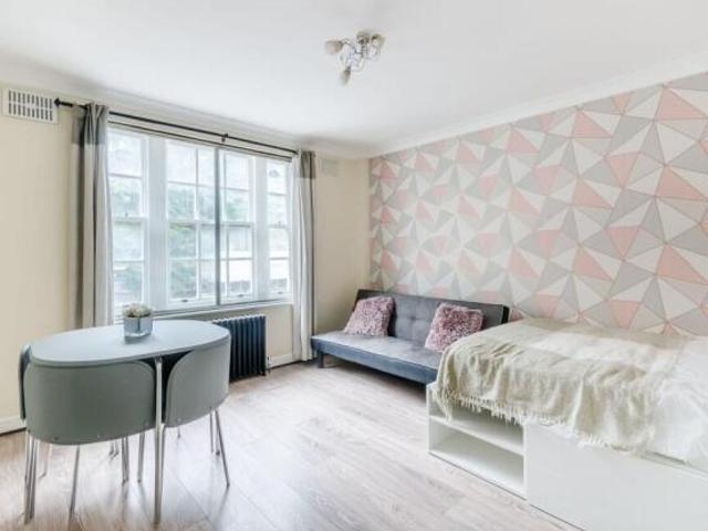 Studio for rent in Cat Hill