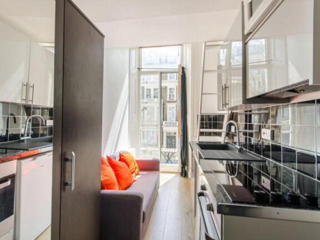 Studio for rent in Cat Hill